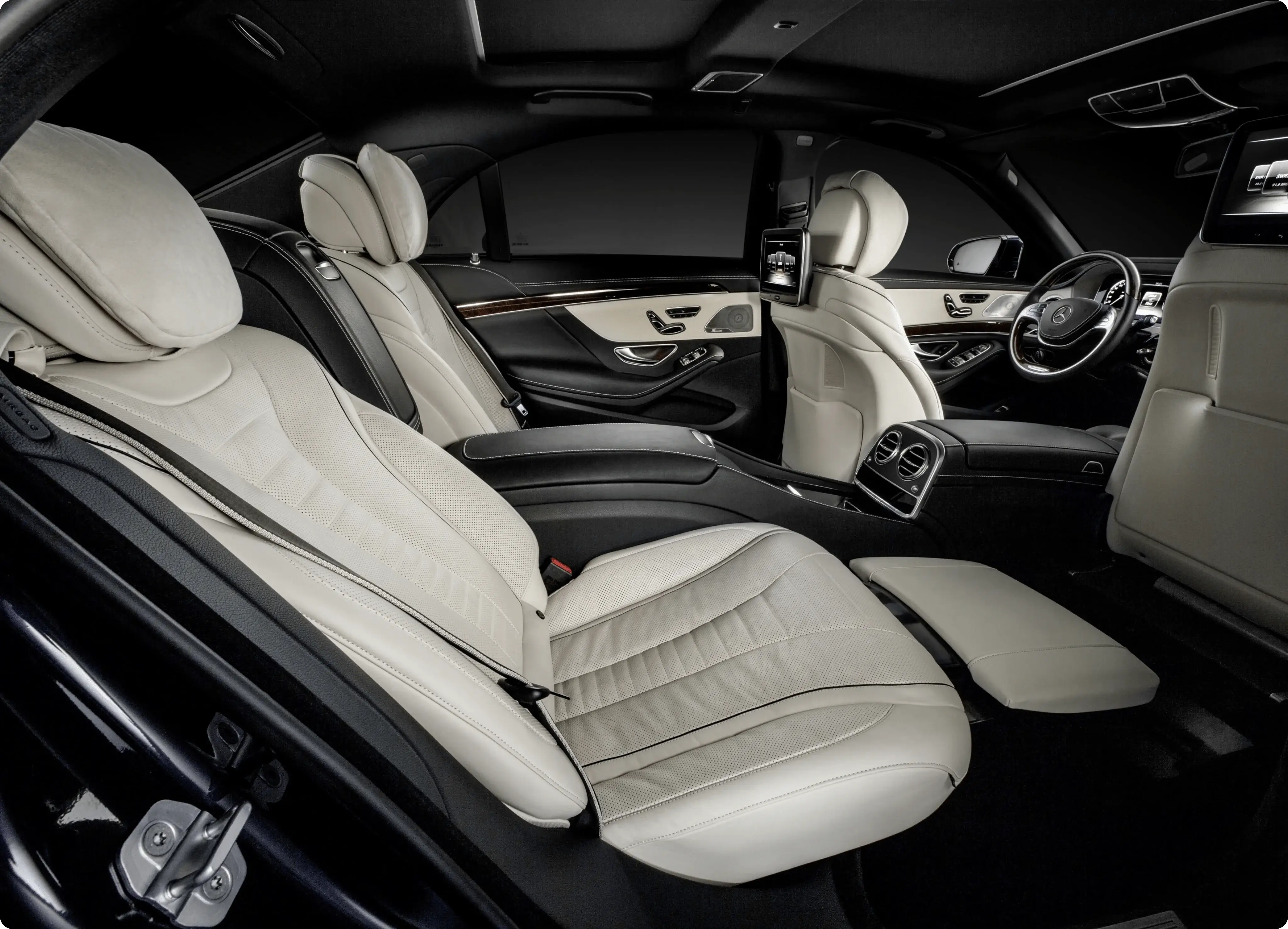 'Izmir Limousine Rental Services', 'The Best Limousine Drivers in Izmir'